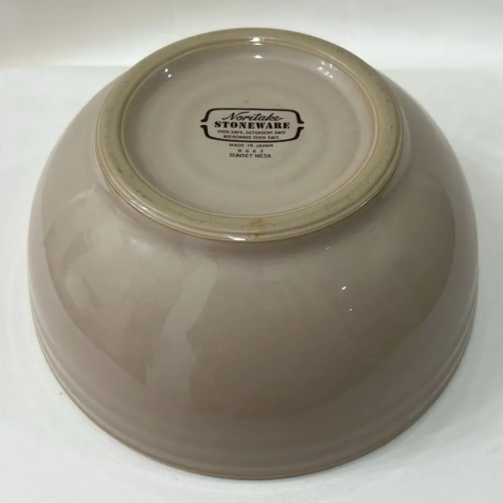 Noritaki Stoneware Sunset Mesa Cream Tan Serveing Bowl 7 3/4 In Round 3 5/8 Tall